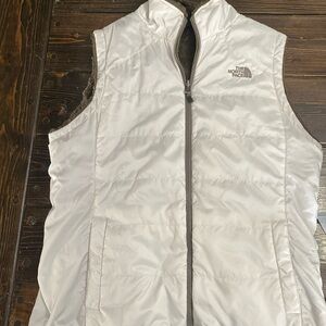Women’s Northface vest